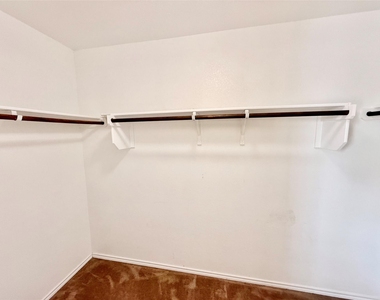 1223 Daffodil Dr - Photo Thumbnail 23