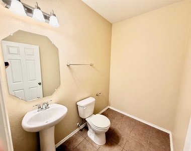 1223 Daffodil Dr - Photo Thumbnail 25