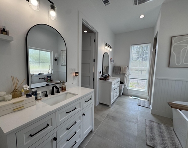 1353 Red Town Rd - Photo Thumbnail 13