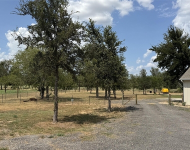 1353 Red Town Rd - Photo Thumbnail 25