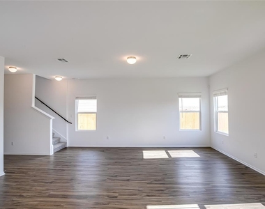 140 Joe Kidd Ln - Photo Thumbnail 5
