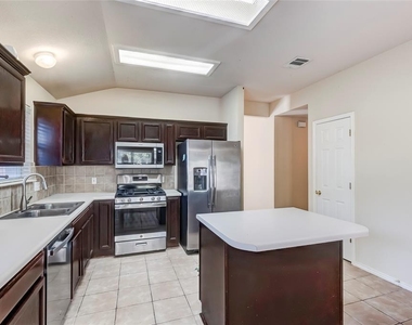 11308 Los Comancheros Rd - Photo Thumbnail 13