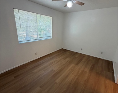 704 Osage Dr - Photo Thumbnail 8