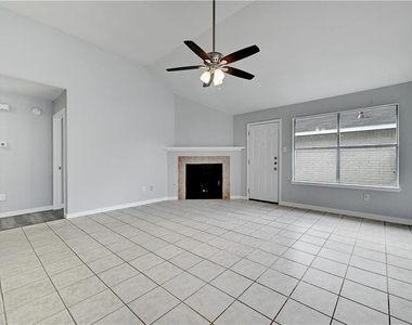14304 Vandever St - Photo Thumbnail 6