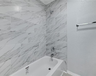 14304 Vandever St - Photo Thumbnail 16