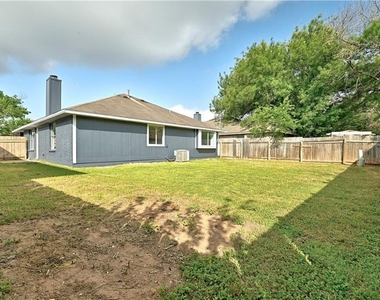 14304 Vandever St - Photo Thumbnail 20