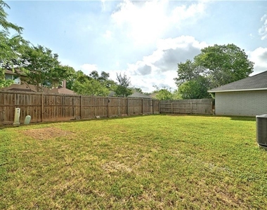 14304 Vandever St - Photo Thumbnail 24