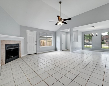 14304 Vandever St - Photo Thumbnail 3