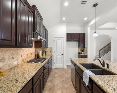 4205 Buckskin Rd - Photo Thumbnail 11