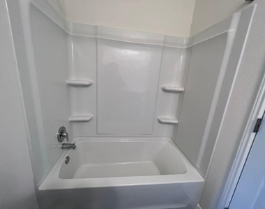 130 Rubrum Rd - Photo Thumbnail 4