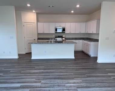 130 Rubrum Rd - Photo Thumbnail 12