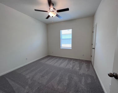 130 Rubrum Rd - Photo Thumbnail 7