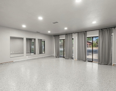 10603 Parkfield Dr - Photo Thumbnail 16