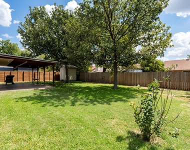 10603 Parkfield Dr - Photo Thumbnail 21
