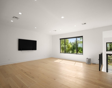 1703 Yaupon Valley Rd - Photo Thumbnail 1