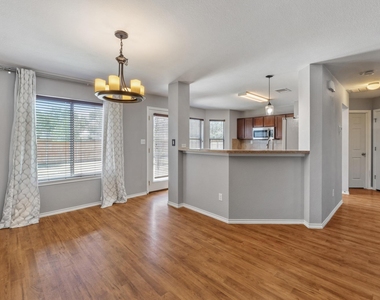 4400 Belfield Ln - Photo Thumbnail 6