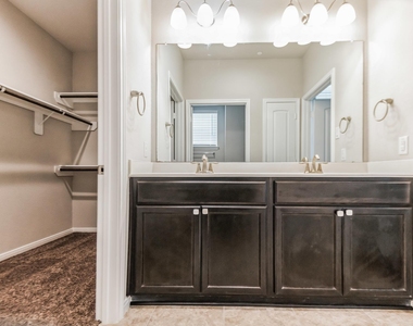 2716 Veranda Fls - Photo Thumbnail 23