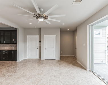 2716 Veranda Fls - Photo Thumbnail 8