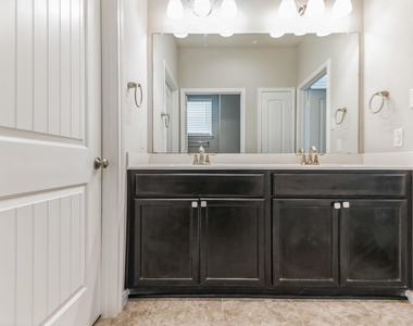 2716 Veranda Fls - Photo Thumbnail 27