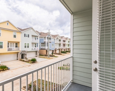 2716 Veranda Fls - Photo Thumbnail 21