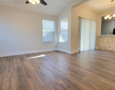 107 Casita Cv - Photo Thumbnail 5