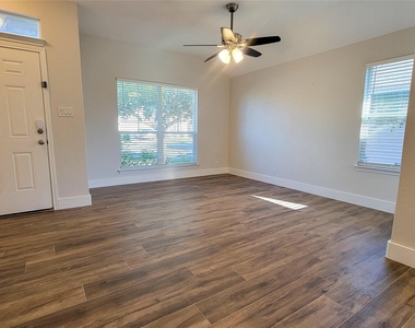 107 Casita Cv - Photo Thumbnail 3