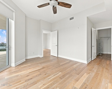 1431 Riverplace Boulevard - Photo Thumbnail 18