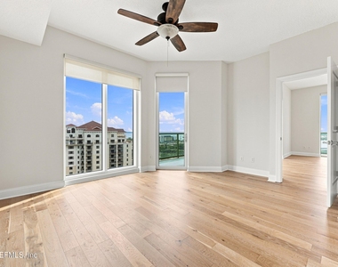 1431 Riverplace Boulevard - Photo Thumbnail 19