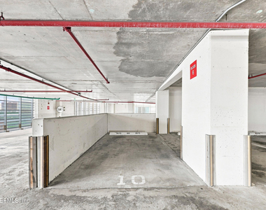 1431 Riverplace Boulevard - Photo Thumbnail 26