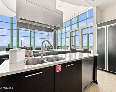 1431 Riverplace Boulevard - Photo Thumbnail 30