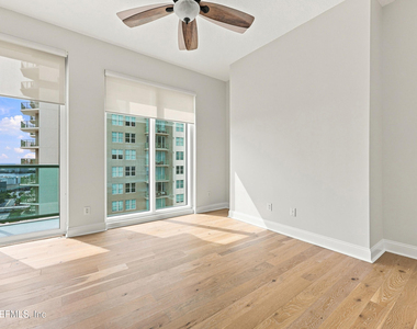 1431 Riverplace Boulevard - Photo Thumbnail 20