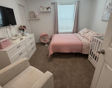 947 Rivertree Place - Photo Thumbnail 29
