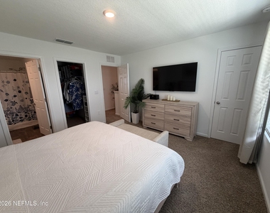 947 Rivertree Place - Photo Thumbnail 26