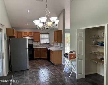 7750 Manassas Court E - Photo Thumbnail 10