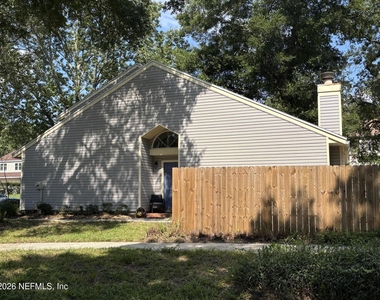 7750 Manassas Court E - Photo Thumbnail 3