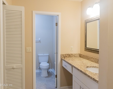 3844 English Colony Drive N - Photo Thumbnail 11
