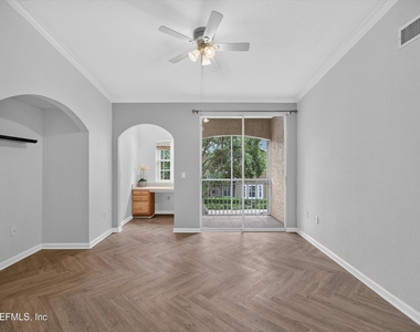 10075 Gate Parkway N - Photo Thumbnail 4
