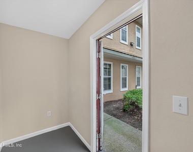 10075 Gate Parkway N - Photo Thumbnail 28