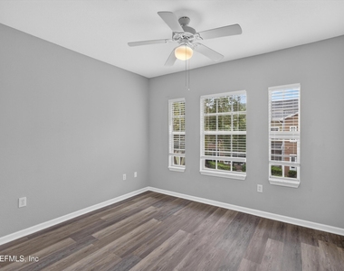 10075 Gate Parkway N - Photo Thumbnail 21