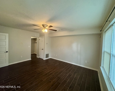 707 Rainer Road - Photo Thumbnail 1