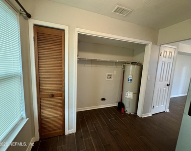 707 Rainer Road - Photo Thumbnail 5