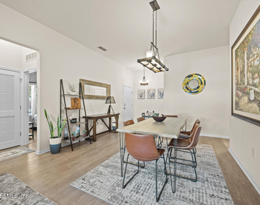 131 Burnett Court - Photo Thumbnail 9