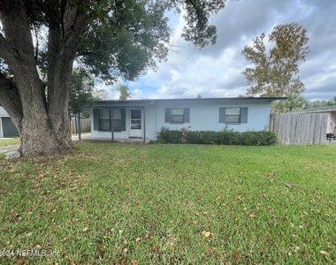 447 Brighton Avenue - Photo Thumbnail 1
