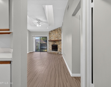 8010 International Village Drive - Photo Thumbnail 4