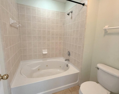 321 Pecan Grove Drive - Photo Thumbnail 9