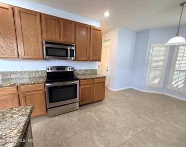 321 Pecan Grove Drive - Photo Thumbnail 4