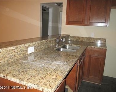 2218 Lamee Avenue - Photo Thumbnail 4