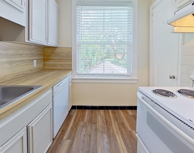 1245 Belmont Terrace - Photo Thumbnail 7