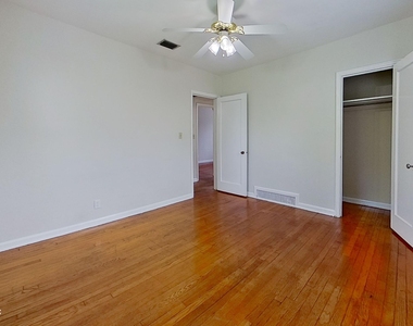 1245 Belmont Terrace - Photo Thumbnail 11