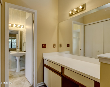 3476 Raymur Villa Drive - Photo Thumbnail 20